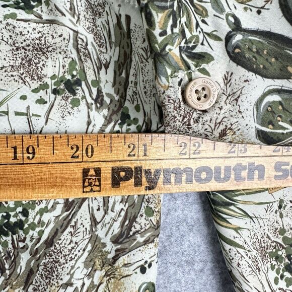 Game Guard Shirt Mens M Desert Camo Performance Vented Pockets Beach Boat STAIN* - Picture 11 of 12